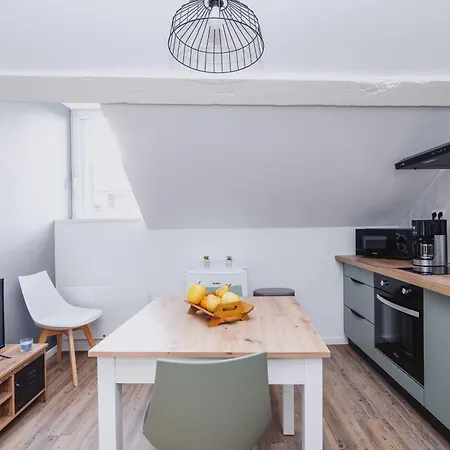 La Lucarne-wifi-netflix-parking * Vichy